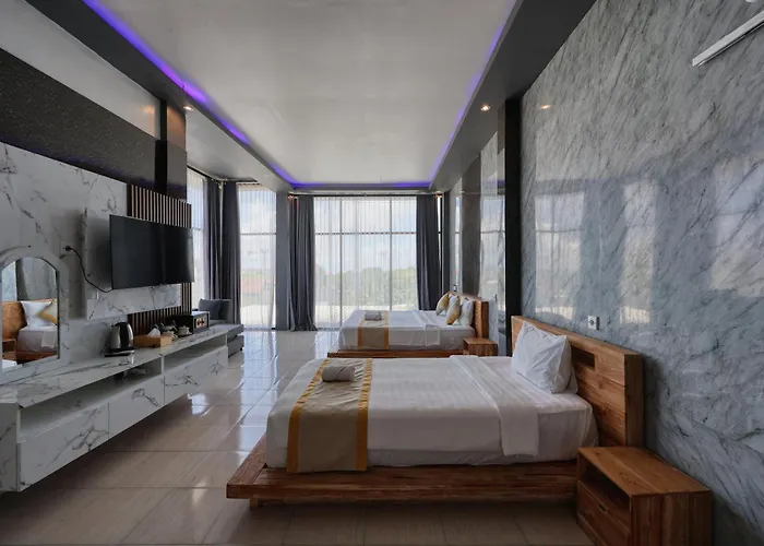 Hotel Kelingking Sunset Point Sompang